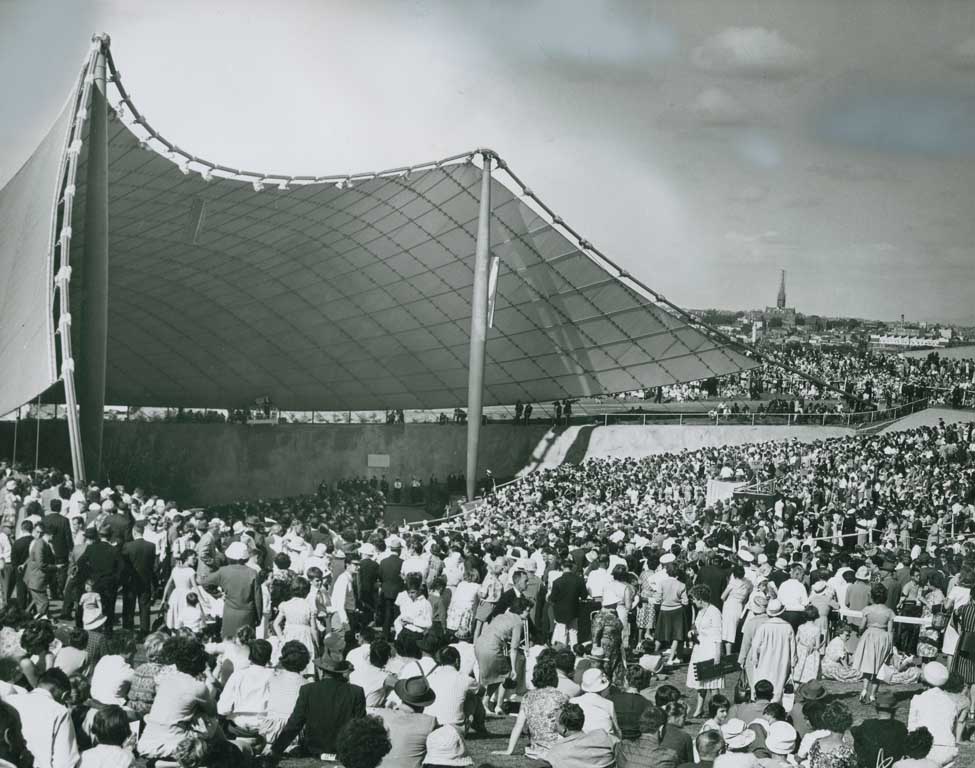 Black and white image of outdoor concert venue Myer Music Bowl 1959