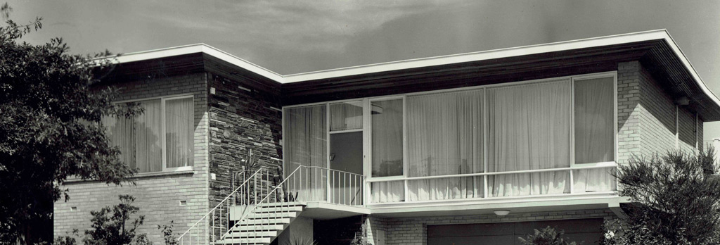 Detail of a photograph of Ilin House, 52 Walbundry Avenue, Balwyn North, 1958.