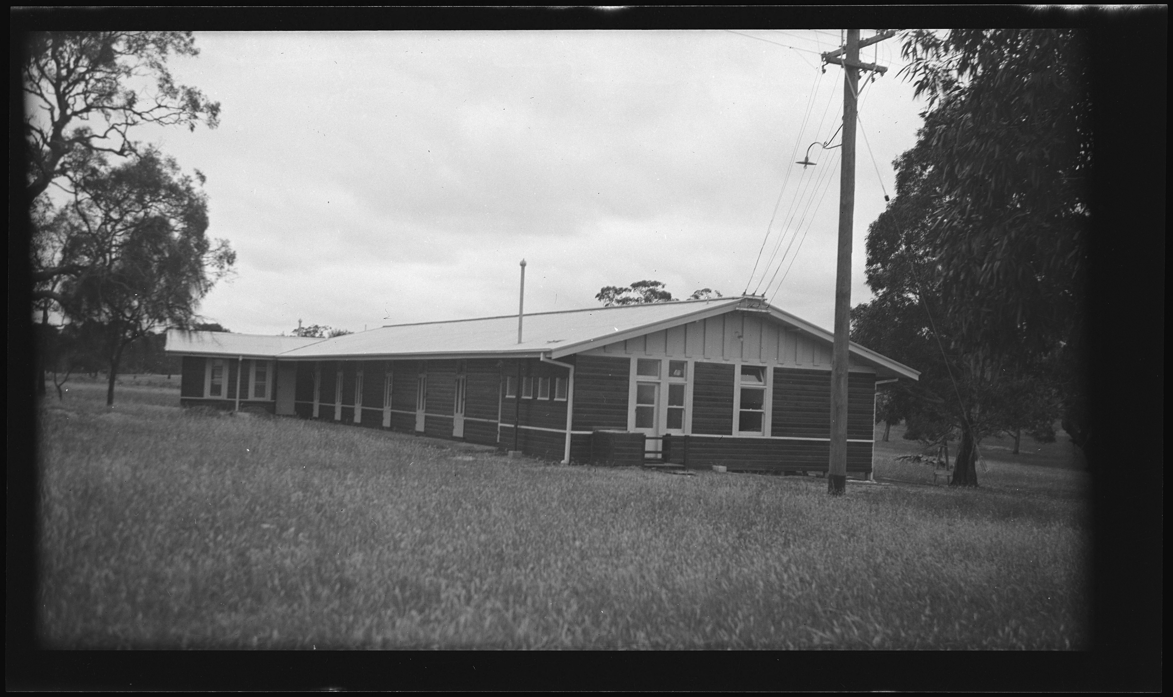 Black and white image of original Greenvale sanatorium 
