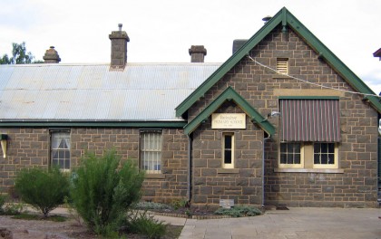 Baringhup School 1687, showing combined teacher’s residence, schoolroom and porch, 2012. Private collection.