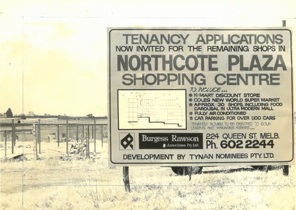 a sign for northcote plaza