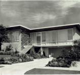 Photograph of Ilin House, 52 Walbundry Avenue, Balwyn North, 1958.